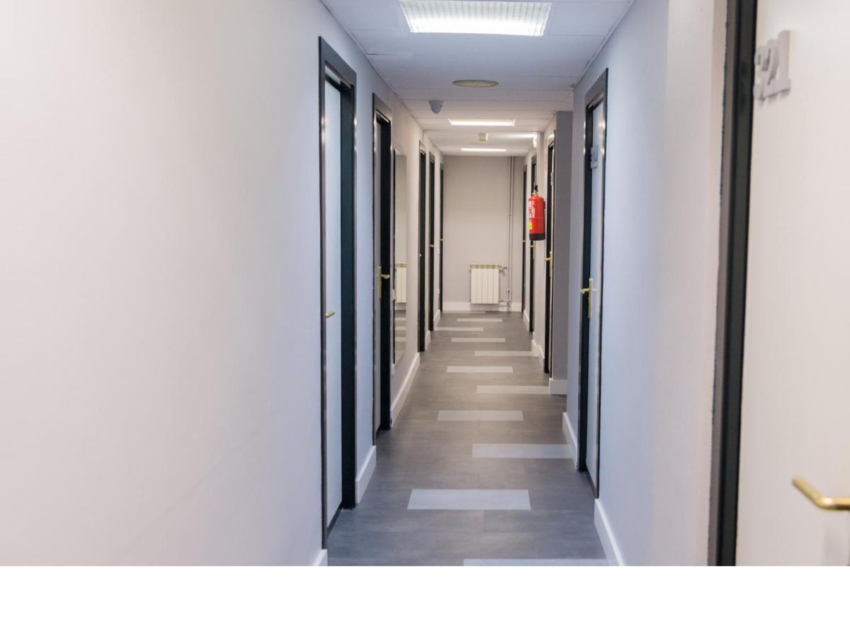 Residencia Universitaria Tagaste Барселона Номер фото